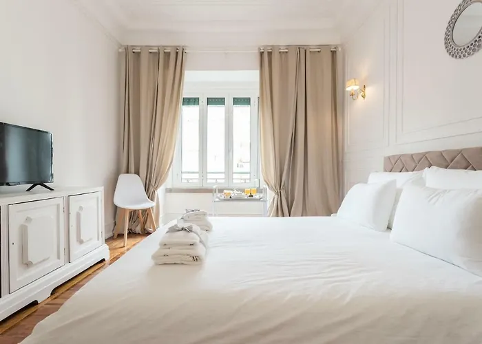 6 Clouds 3* ליסבון