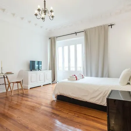 6 Clouds Gasthuis Lissabon