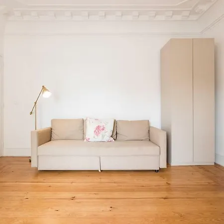 בית הארחה 6 Clouds 3*