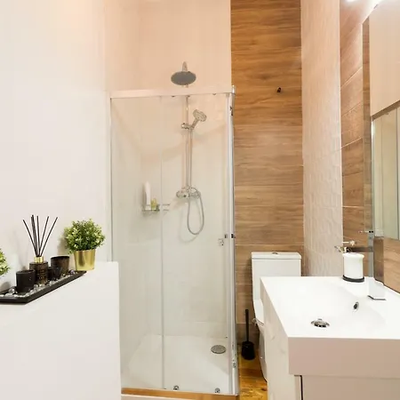 בית הארחה 6 Clouds 3*